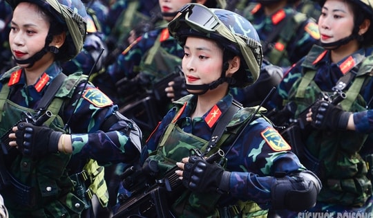 Hình ảnh hào hùng của lực lượng Quân đội Nhân dân Việt Nam trong lễ diễu binh 30/4