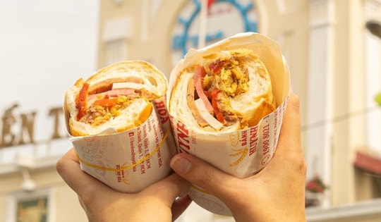 Ăn cơm tấm, bánh mì ngon ở đâu khi tới TPHCM du lịch và xem diễu binh 30/4?