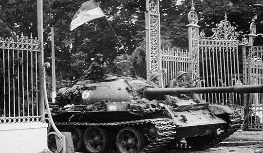 TRỰC TIẾP: Lễ diễu binh, diễu hành Kỷ niệm 50 năm Ngày Giải phóng miền Nam, thống nhất đất nước