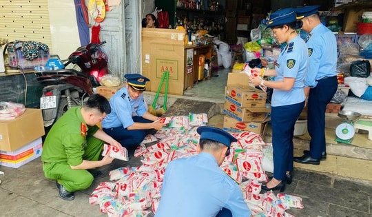 Phát hiện hơn 500kg bột ngọt có dấu hiệu giả mạo nhãn hiệu và không rõ nguồn gốc xuất xứ