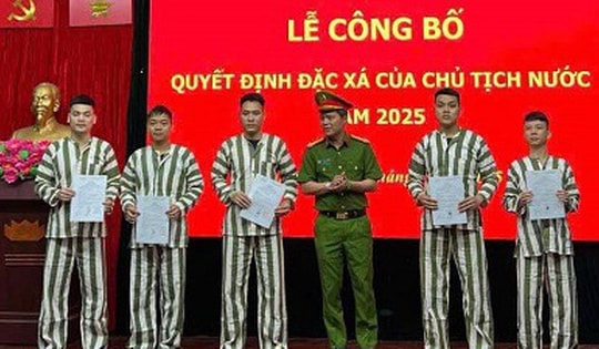Công an Hà Nội công bố quyết định đặc xá cho 139 phạm nhân