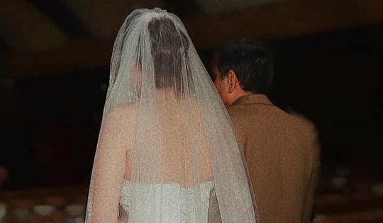 Hoa hậu Việt bí mật kết hôn lần 3 tại Canada, chú rể vừa lộ diện đã vướng tin đồn gây xôn xao