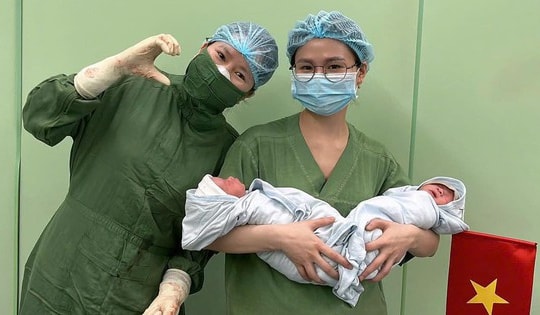 Cặp song sinh chào đời ngày đặc biệt được đặt tên Thống Nhất và Hòa Bình