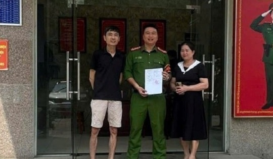 Người phụ nữ ở Hòa Bình nhận lại 36,5 triệu đồng sau 1 ngày chuyển khoản nhầm