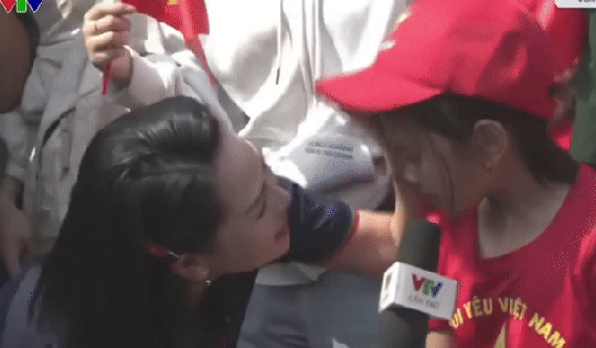 Cuộc sống, sự nghiệp của BTV vừa nhận cơn mưa lời khen vì màn phỏng vấn em bé trong đại lễ 30/4