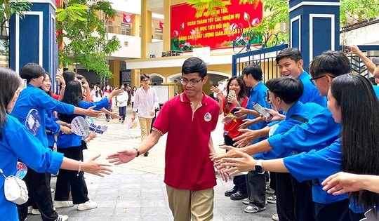 Hà Nội đổi mới tuyển sinh lớp 10: Công bố điểm thi, điểm chuẩn cùng ngày
