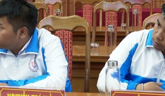 Anh em song sinh xứ Quảng cùng đoạt giải toán quốc tế