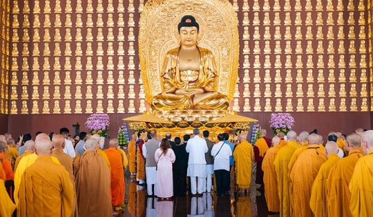 Người dân được chiêm bái xá lợi trái tim Bồ tát Thích Quảng Đức từ ngày 6/5
