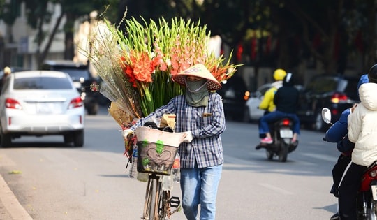 Ngày cuối của kỳ nghỉ lễ 30/4-1/5, miền Bắc nắng nóng cục bộ và mưa dông vào chiều tối