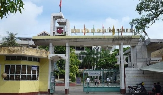 Sở Y tế Nam Định xác minh thông tin bệnh viện yêu cầu nộp đủ tiền mới cấp cứu