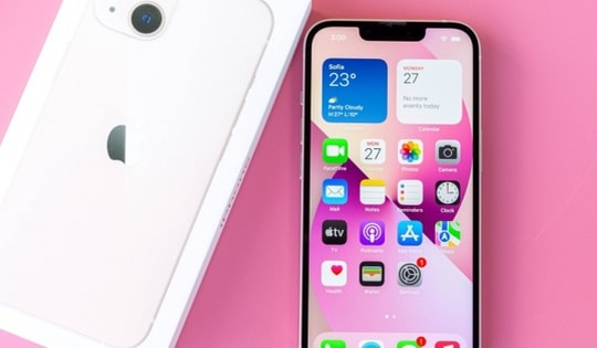 Giá iPhone 13, iPhone 12, iPhone 11 mới nhất giảm siêu rẻ, cực dễ mua, xịn chẳng kém iPhone 16