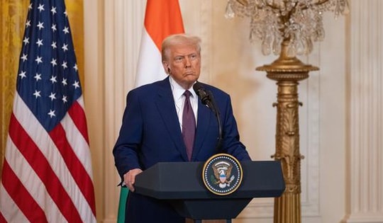 Tổng thống Trump tuyên bố áp thuế 100% đối với phim được sản xuất ngoài Mỹ