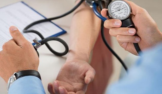Các biện pháp kiểm soát nguy cơ tăng huyết áp mùa hè
