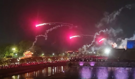 Trung tâm Bảo tồn di tích Cố đô Huế xin lỗi sau màn hoả pháo súng thần công rơi vào khu vực khán giả