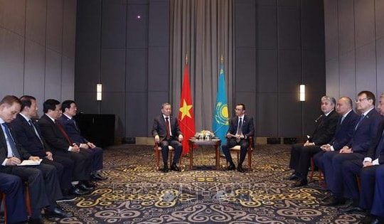 Tổng Bí thư Tô Lâm hội kiến Chủ tịch Thượng viện Cộng hòa Kazakhstan