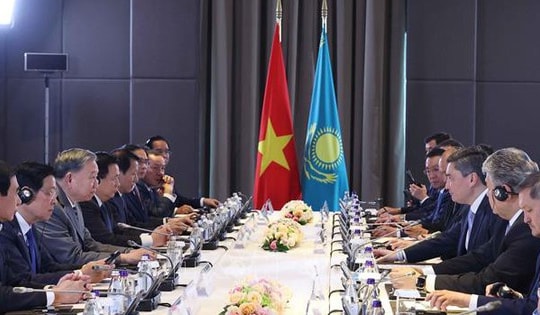 Tổng Bí thư Tô Lâm hội kiến Thủ tướng Kazakhstan