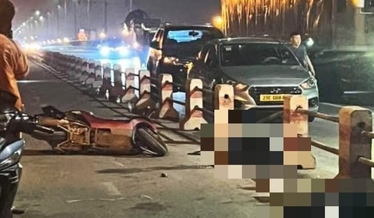 Tai nạn trên cầu Thanh Trì lúc nửa đêm khiến 2 người tử vong