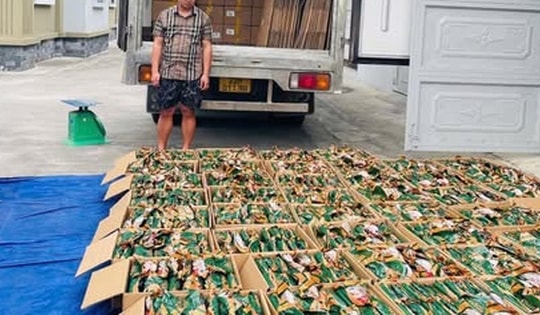 Phát hiện hơn 5 tấn chân gà rút xương không nguồn gốc xuất xứ