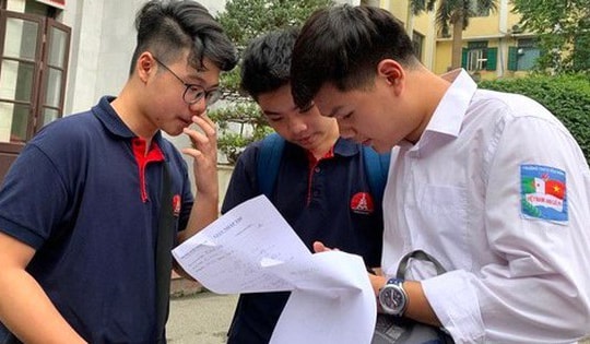 Gần 23 thí sinh cạnh tranh 1 suất vào lớp 10 Anh Trường chuyên Sư phạm