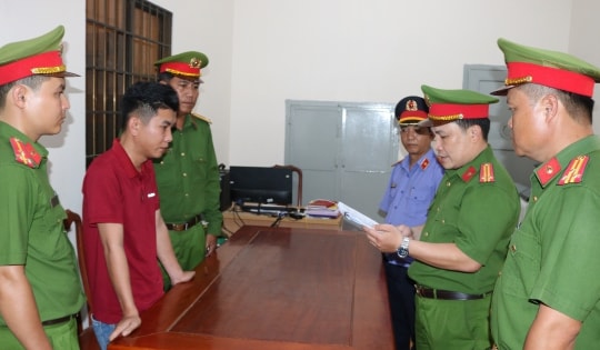 Hai bố con cùng nhau lừa đảo 10 tỷ đồng