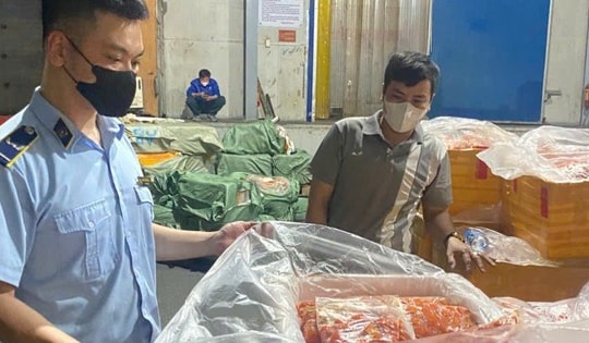 Hơn 7 tấn trứng non, nầm lợn 'bẩn' suýt lên bàn nhậu