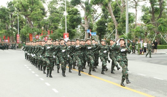 Tùng Dương, Soobin Hoàng Sơn, Phạm Thu Hà cùng 1.000 nghệ sĩ góp mặt trong đêm nghệ thuật ở Hải Phòng