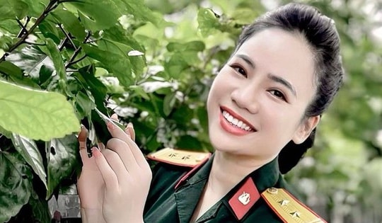 Nữ Trung tá quân đội lên NSND năm 40 tuổi hiện là đồng nghiệp xuất sắc của Tự Long