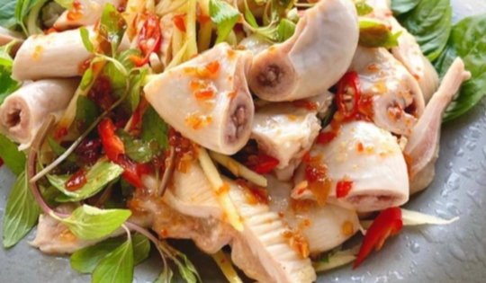 Ngoài xào cùng dưa, lòng heo mà làm thế này, vị chua ngọt ngon vô cùng lại tránh ngấy