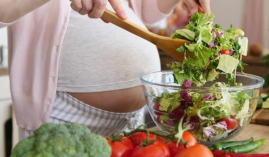 Muốn sinh con thông minh, mẹ bầu cần bổ sung ngay 6 loại thực phẩm này