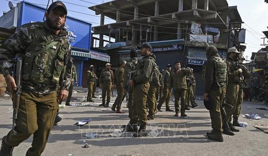 Pakistan bắt nhiều binh sĩ Ấn Độ làm tù binh
