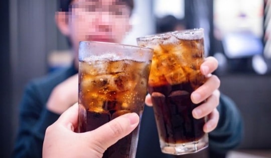 1 người Việt dùng 70 lít đồ uống có đường/năm, cách nào ngăn chặn tác hại?