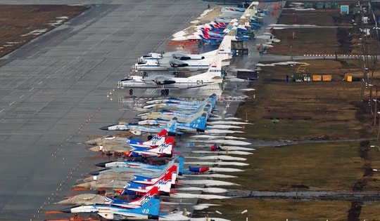 UAV Ukraine tập kích căn cứ không quân Nga gần Moscow trước Lễ kỷ niệm Ngày Chiến thắng