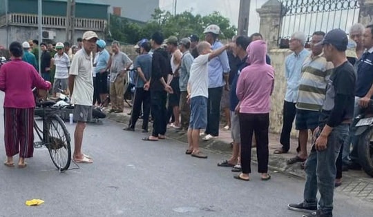 Thương tâm: Hai vợ chồng già gặp nạn, tử vong trên đường