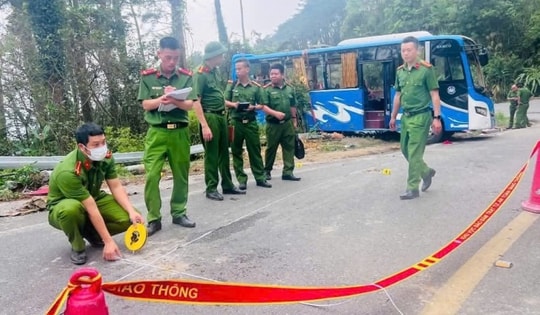 Bắt tạm giam lái xe trong vụ tai nạn khiến 4 người tử vong ở Tam Đảo