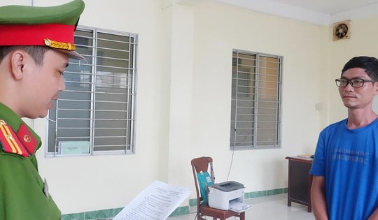 Bắt nhân viên giao hàng tạo hiện trường giả để chiếm đoạt tiền