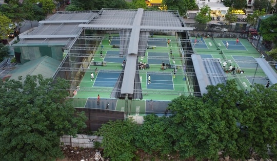 Hà Nội: Sân pickleball và nhà xưởng mọc lên 'như nấm' ở Yên Hòa, tiềm ẩn nguy cơ cháy nổ