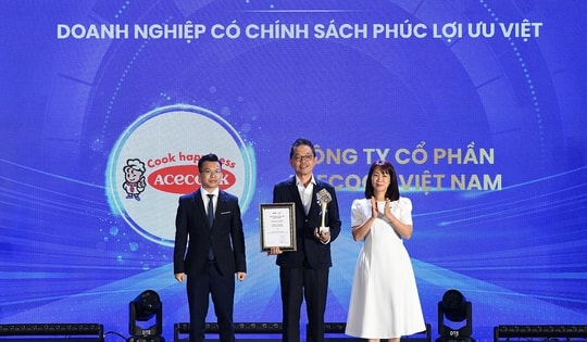 Acecook Việt Nam được vinh danh tại Vietnam ESG Awards 2024 với chính sách phúc lợi ưu việt