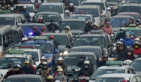 Xe ô tô ở Hà Nội và TP.HCM sẽ phải đáp ứng tiêu chuẩn khí thải cao hơn địa phương khác