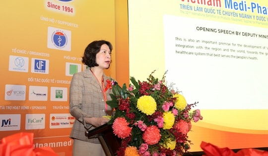 Đề xuất nhiều giải pháp chú trọng phát triển y tế, hướng tới miễn viện phí cho tất cả người dân