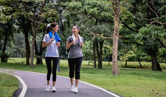 Đi bộ có thể giảm nguy cơ bệnh tim, cách đi bộ đúng và an toàn