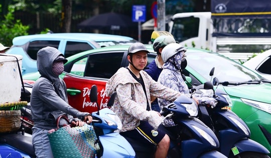 Ngày cuối cùng nắng nóng bỏng rát trước khi đón không khí lạnh