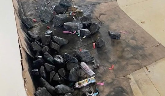 Triệt phá đường dây lừa đảo chiếm đoạt hàng trăm tỉ đồng dưới hình thức 'đổ thạch' online