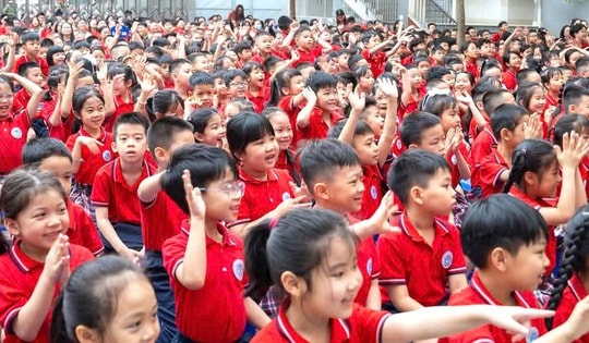 Địa phương nào có chính sách miễn học phí toàn diện từ mầm non đến lớp 12?