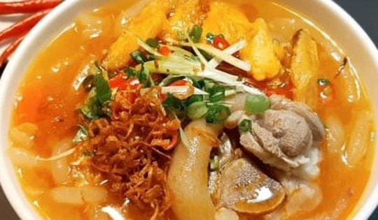 Cách nấu bánh canh cua giò heo ngon