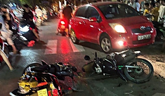 Thông tin mới nhất vụ ô tô đâm 6 xe máy tại Kim Giang, Thanh Trì