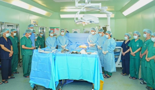 Vợ ‘nén đau thương' hiến tạng của chồng chết não, giúp 4 cuộc đời hồi sinh