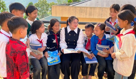 Tương lai ‘mong manh’ của hơn 3 nghìn giáo viên hợp đồng tại Thanh Hóa