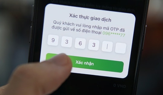 Công an, ngân hàng cảnh báo nguy cơ mất sạch tiền trong tài khoản khi dùng wifi công cộng để chuyển tiền