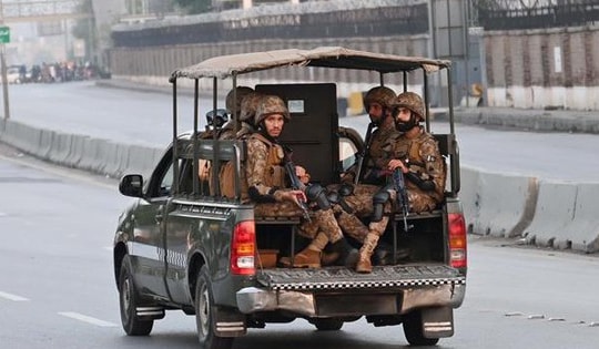 Ấn Độ và Pakistan nhất trí ngừng bắn ngay lập tức