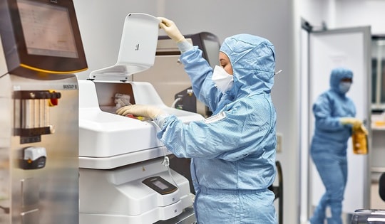 VNVC ký văn kiện chính thức với Quỹ Đầu tư Trực tiếp của Nga, nỗ lực sớm tiếp cận vắc xin ung thư tiềm năng